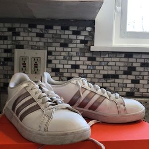 Women’s Adidas cloud foam shoes